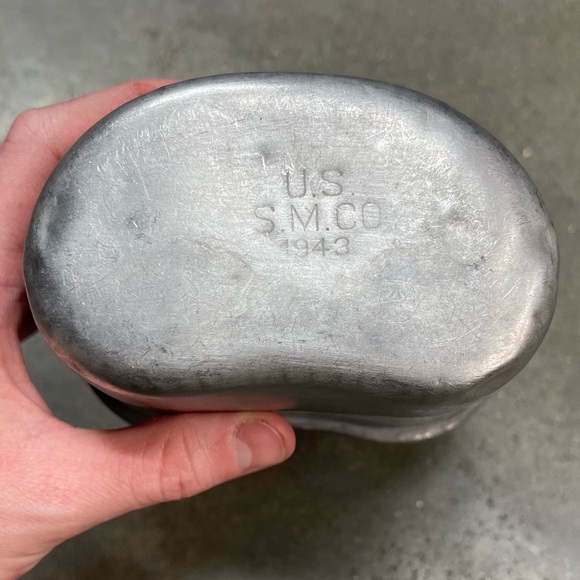 WW2 1943 Dated U.S. Military Canteen Set - Picture 8 of 16